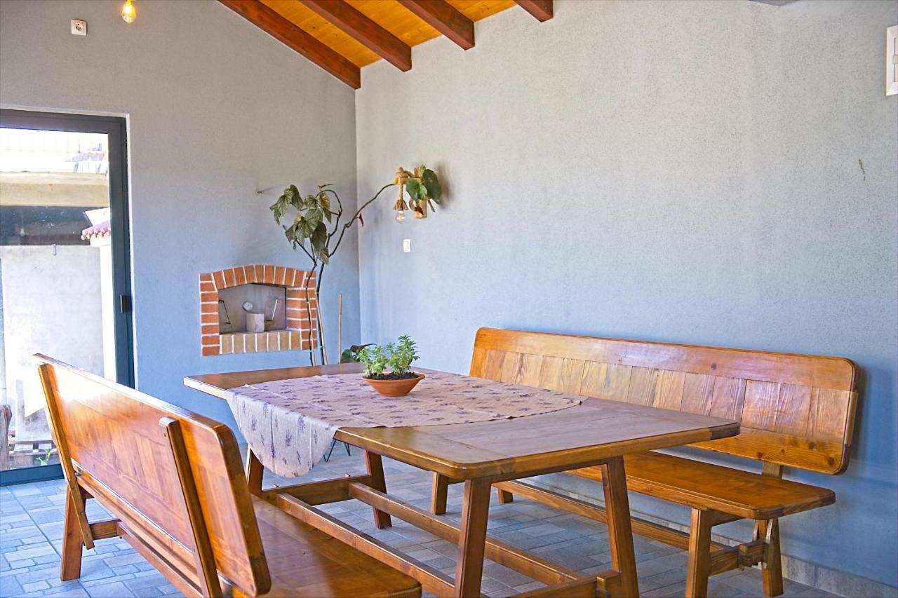 Apartman Nikica Postira Buitenkant foto